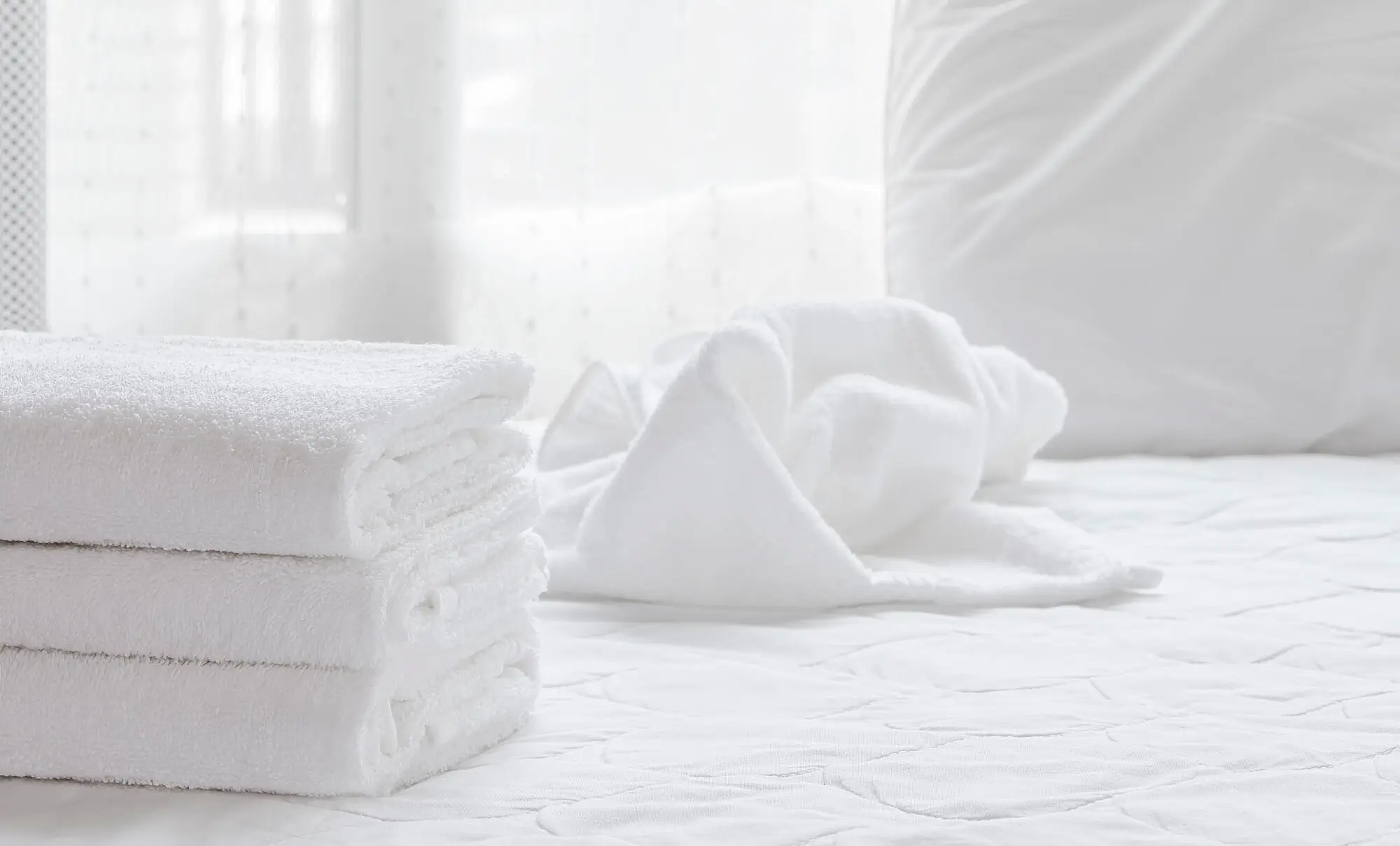 3 Expert Laundering Tips for Vacation Rental Linens in Fort Lauderdale, FL